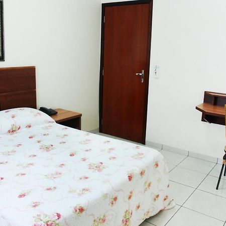 Hotel Valencia Dourados Luaran gambar